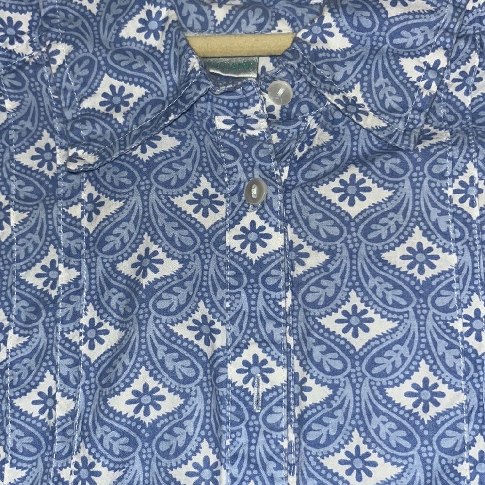 Preppy button down - Picture 2 of 2